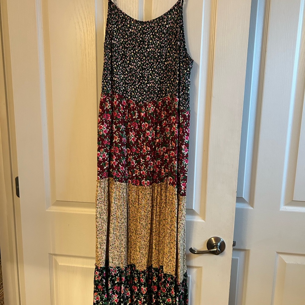 NATURAL LIFE Black and Red Tiered Maxi Sundress - Picture 5 of 5